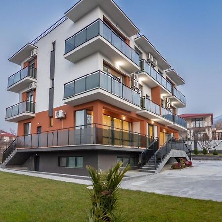 Hotel Alexandria Saguramo Dış mekan fotoğraf