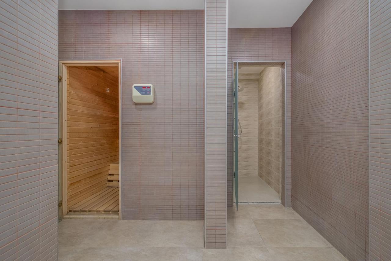 Hotel Alexandria Saguramo Dış mekan fotoğraf