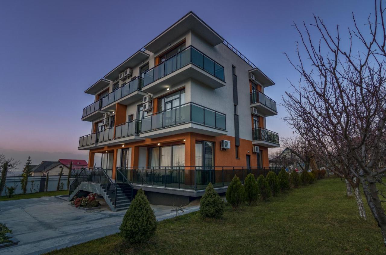 Hotel Alexandria Saguramo Dış mekan fotoğraf